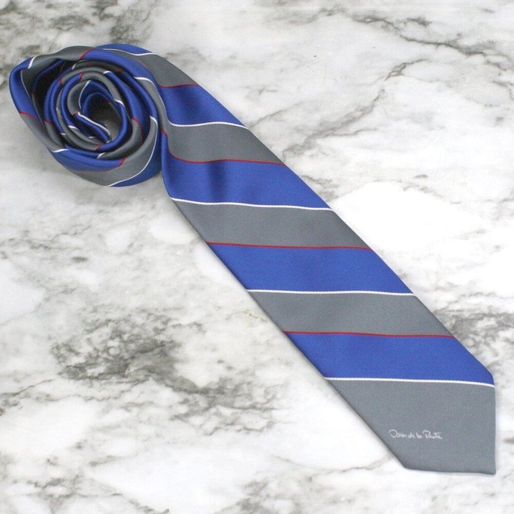 VINTAGE OSCAR DE LA RENTA Neck Tie Classic Stripe Blue Gray Silk Blend Necktie